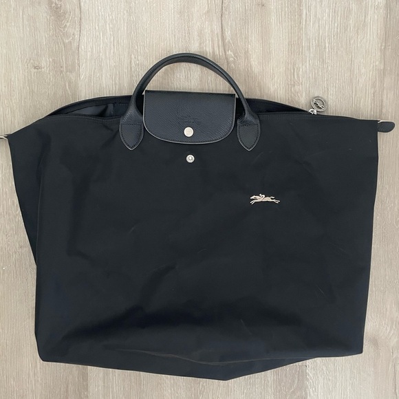 Longchamp Handbags - Longchamp Large Black Foldable Le Pliage Tote with Top Handles